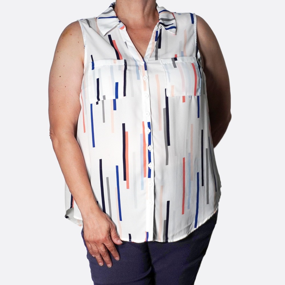 Torrid Geometric Stripe XL 1X 14 16 White Sleeveless Button Down Blouse